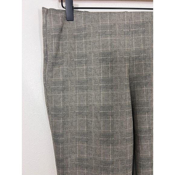 T Tahari Faux Leather Plaid Pants Size M Stretch Pull-On Brown Slim Fit - Picture 2 of 9